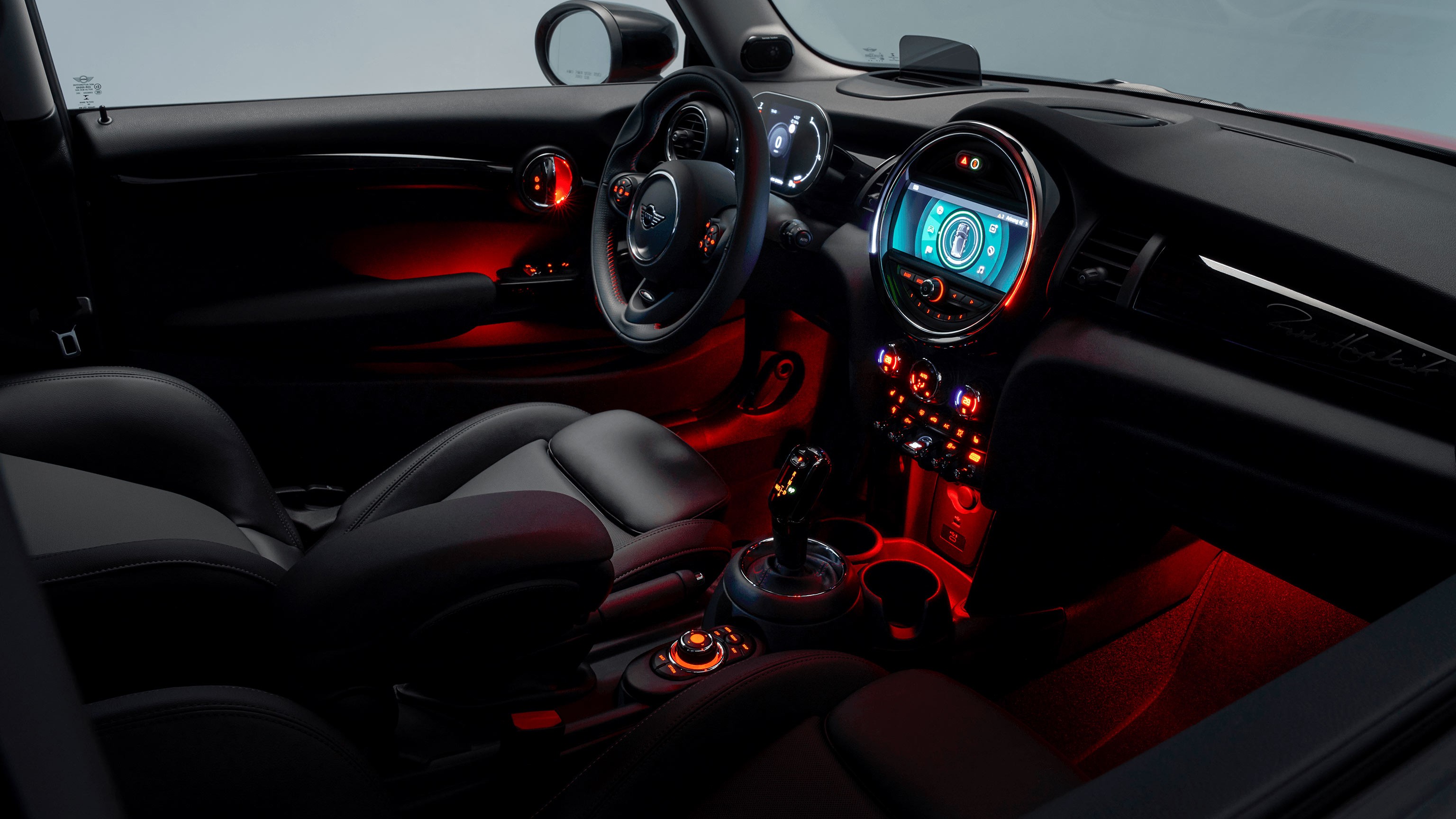 MINI ROSEWOOD EDITION – SPORTS SEATS FOR DRIVER & FRONT PASSENGER